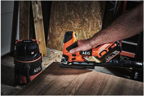 Электролобзик AEG Powertools BST 18BSBL-0 4935493527 (без АКБ)