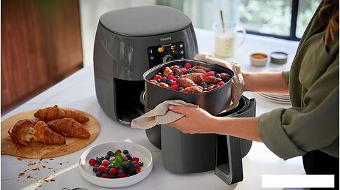 Аэрофритюрница Philips HD9765/40