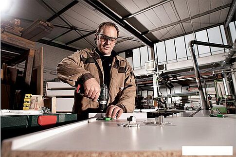 Дрель-шуруповерт Metabo BS Basic 600984500 (с 2-мя АКБ, кейс)