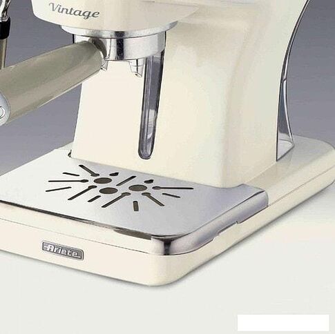 Рожковая помповая кофеварка Ariete Classica 1389/13