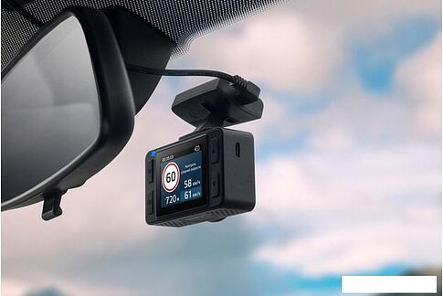 Автомобильный видеорегистратор Neoline G-Tech X77