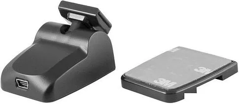 Автомобильный видеорегистратор NAVITEL R600