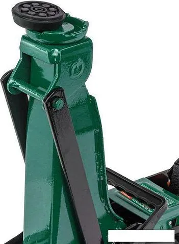 Подкатной домкрат RockForce RF-T83000ET 3т