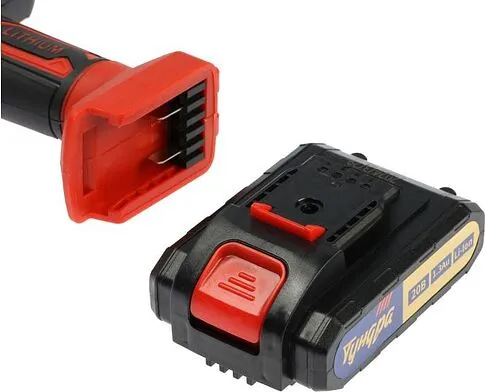 Сабельная пила Tundra 10073494 (с АКБ)