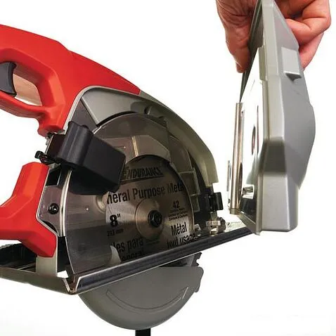 Дисковая (циркулярная) пила Milwaukee MCS 66 [4933440615]