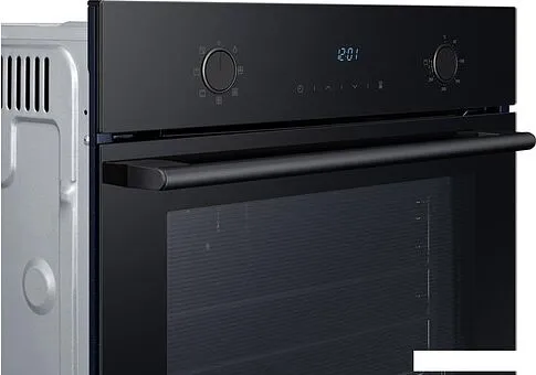 Электрический духовой шкаф Samsung NV68A1145RK
