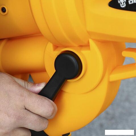 Колесная воздуходувка Deko DKBL3000W 083-2005