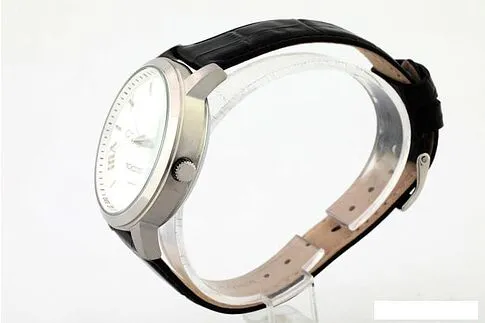 Гибридные умные часы Guess C2004G1