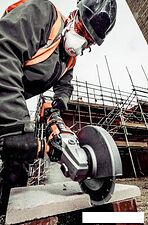 Угловая шлифмашина AEG BEWS18-230BL-0 (без АКБ)