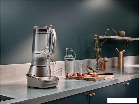 Стационарный блендер Electrolux E7TB1-8SSM