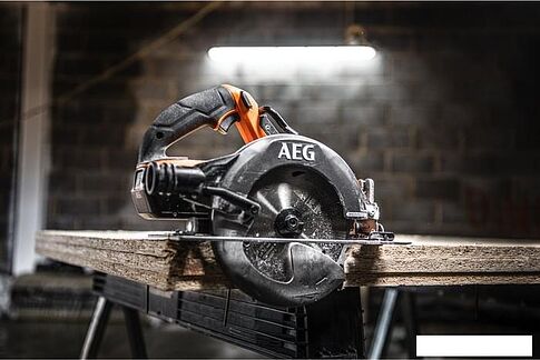 Дисковая (циркулярная) пила AEG Powertools BKS 18BL2-0 4935479661 (без АКБ)