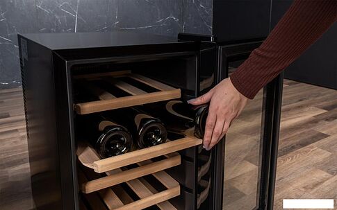 Винный шкаф Garlyn WR-50