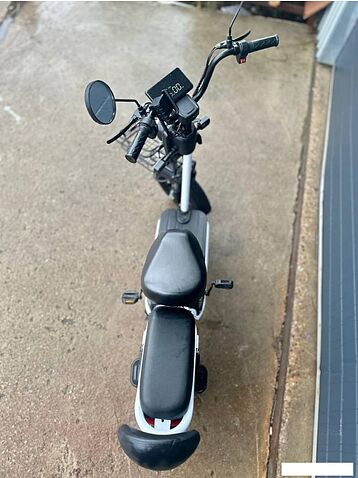 Электроскутер VOLT City JY4 (белый)