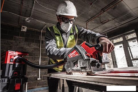 Дисковая погружная  Milwaukee M18 FPS55-552P Fuel 4933478778 (с 2-мя АКБ, кейс)