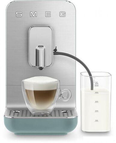 Кофемашина Smeg BCC13EGMEU