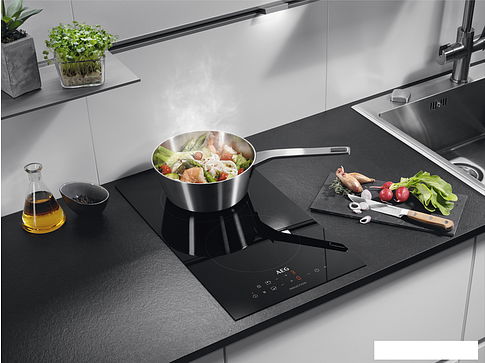 Варочная панель AEG 3000 Domino IKB32300CB