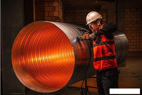 Сабельная пила AEG Powertools BUS18SBL-0 4935479662 (без АКБ)