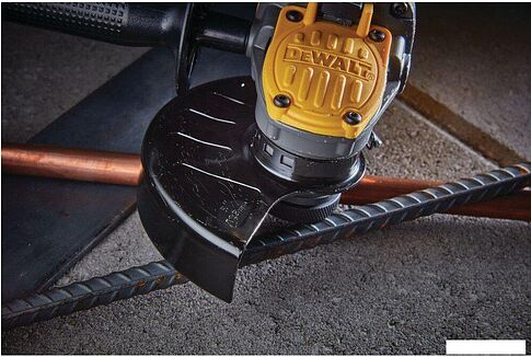 Угловая шлифмашина DeWalt DCG416B (без АКБ)