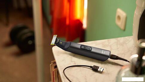 Универсальный триммер Philips OneBlade Pro 360 Face + Body QP6552/15