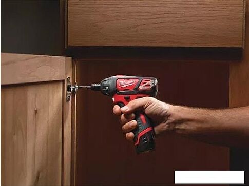 Дрель-шуруповерт Milwaukee M12 BSD-0 4933447135 (без АКБ)