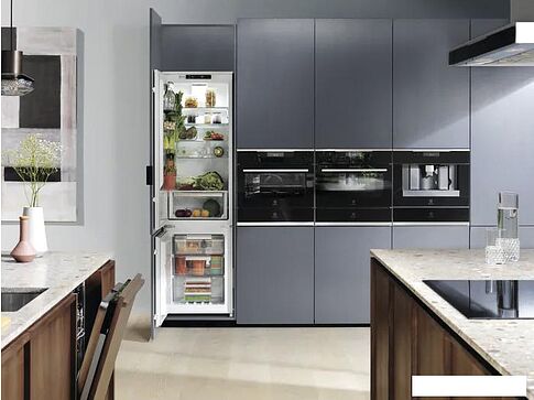 Встраиваемая посудомоечная машина Electrolux KECB8300L