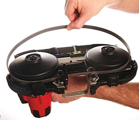 Ленточная пила Milwaukee M12 BS-0 4933431310 (без АКБ)