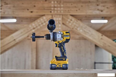 Ударная дрель-шуруповерт DeWalt DCD1007WW1T (с 1-им АКБ, кейс)