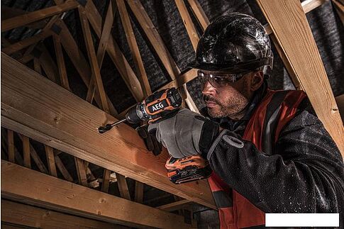 Дрель-шуруповерт AEG Powertools BS 18SBL-202C 4935472277 (с 2-мя АКБ, кейс)