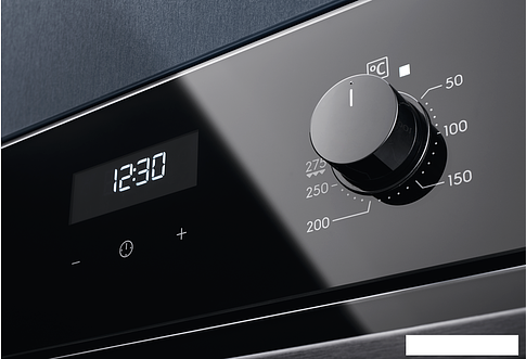Духовой шкаф Electrolux OEE5C71Z