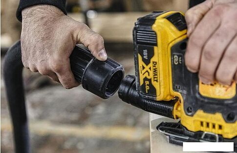 Виброшлифмашина DeWalt DCW200N (без АКБ)