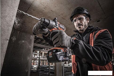 Ударная дрель-шуруповерт AEG Powertools BSB 18C3BL-402C 4935478938 (с 2-мя АКБ 4 Ач, кейс)