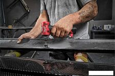 Угловая шлифмашина Milwaukee M12 FUEL FDGA-0 4933471438 (без АКБ) Угловая шлифмашина Milwaukee M12 FUEL FDGA-0 4933471438 (без АКБ)
