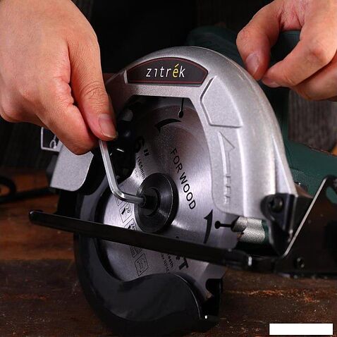 Дисковая (циркулярная) пила Zitrek ZKCS1400 085-1304