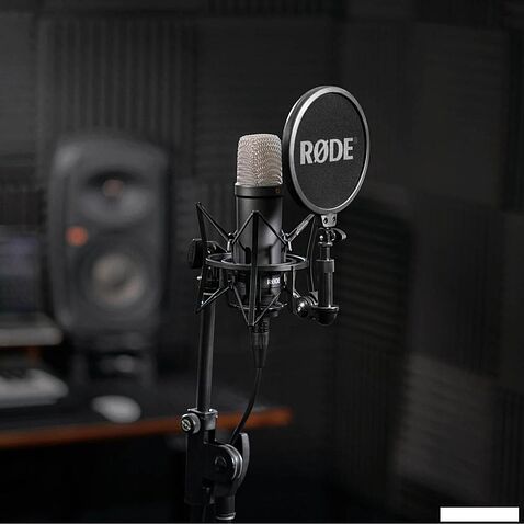 Проводной микрофон RODE NT1 Signature Series (черный)