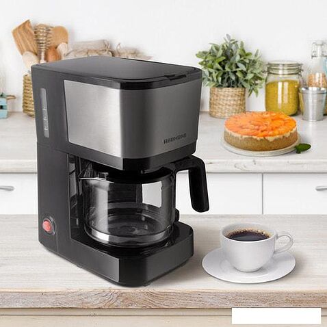 Капельная кофеварка Redmond RCM-M1528