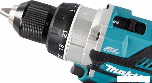 Дрель-шуруповерт Makita DDF486RTJ (с 2-мя АКБ, кейс)