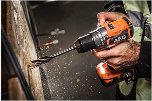 Дрель-шуруповерт AEG Powertools BS18SBL2-202C 4935480056 (с 2-мя АКБ, кейс)