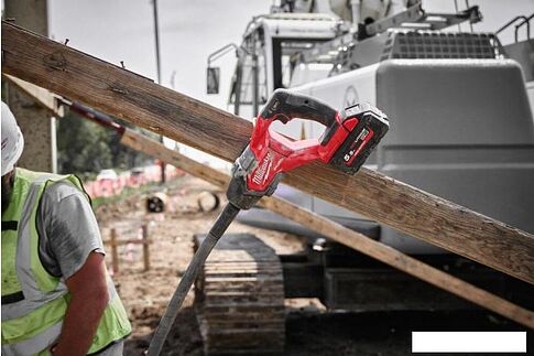 Вибратор глубинный Milwaukee M18 FUEL M18FCVN24-0 4933479599 (без АКБ)