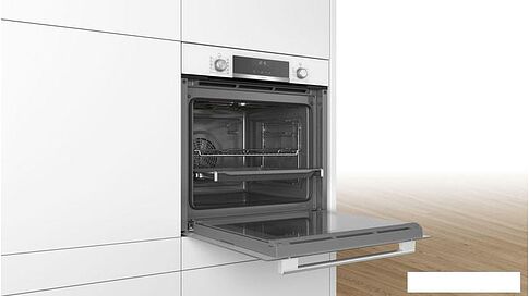 Электрический духовой шкаф Bosch HBG517EW0R