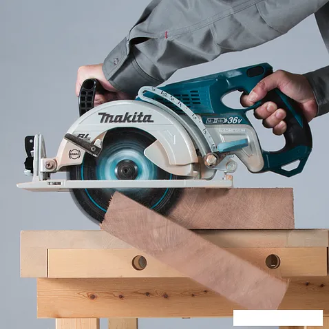 Дисковая пила Makita DRS780Z (без АКБ)