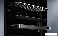 Духовой шкаф Electrolux EOE7C31X
