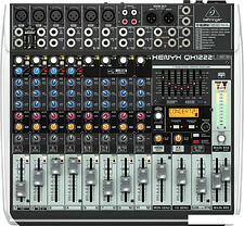 Микшерный пульт Behringer Xenyx QX1222USB