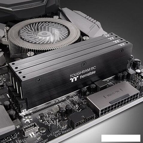 Оперативная память Thermaltake Toughram RC 2x8GB DDR4 PC4-25600 RA24D408GX2-3200C16A