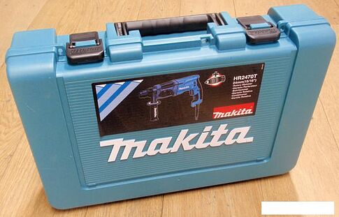 Перфоратор Makita HR 2470 T