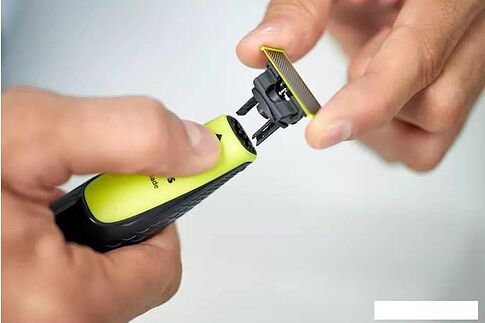 Триммер для бороды и усов Philips OneBlade QP2510/15