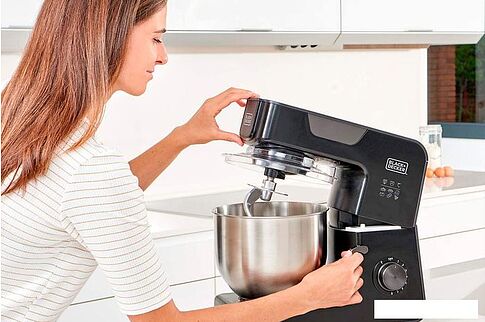 Планетарный миксер Black & Decker BXKM1001E