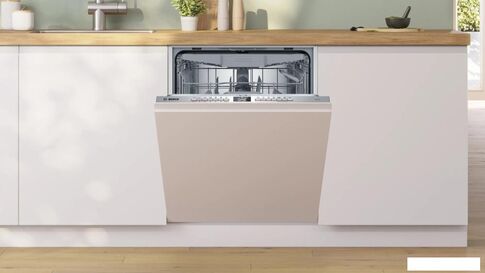 Встраиваемая посудомоечная машина Bosch Serie 4 SMV4HVX11E