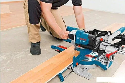 Дисковая пила Bosch GCM 8 SDE Professional [0601B19200]