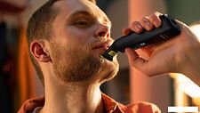 Универсальный триммер Philips OneBlade Pro 360 Face + Body QP6542/15 Универсальный триммер Philips OneBlade Pro 360 Face + Body QP6542/15