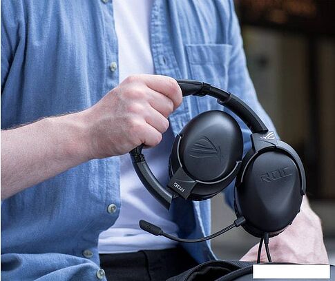 Наушники ASUS ROG Strix Go Core